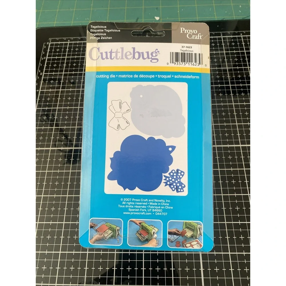 Provo Craft Cuttlebug Cutting Die Tagalicious Tag Alongs Design Tags A2 37-1632‎